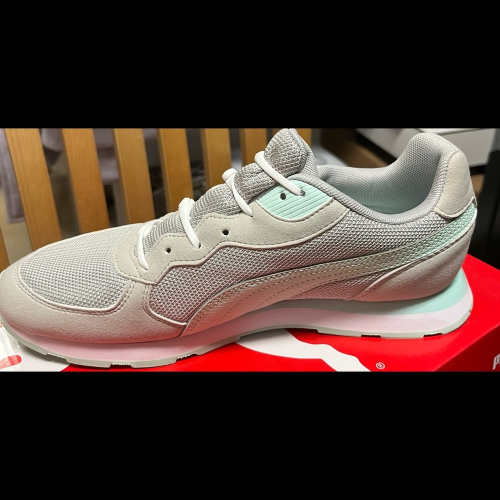 Puma Retro Runner sneakers